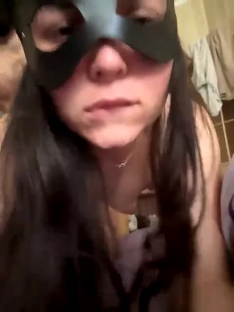 Saved: AlisaAres Broadcast (May 4, 2026 13:14, 61min)