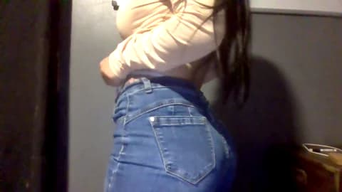 Saved: Camy_fuego Broadcast (May 10, 2026 02:50, 31min)