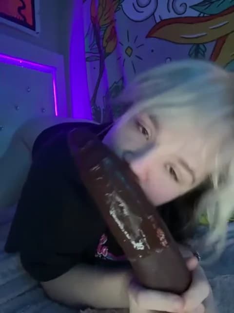 Saved: Cutiepiespanks Broadcast (April 18, 2026 05:47, 32min)