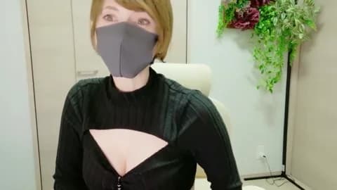 Saved: Emilia0606 Broadcast (April 21, 2026 23:09, 32min)