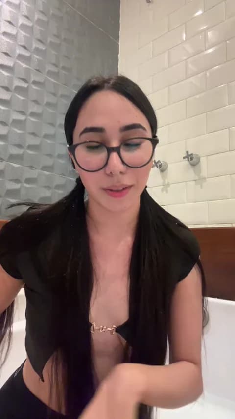 Saved: Juliacostaa Broadcast (April 10, 2026 19:59, 45min)