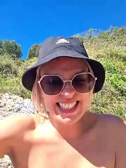 Saved: SpicyVicky Broadcast (April 8, 2026 10:23, 55min)