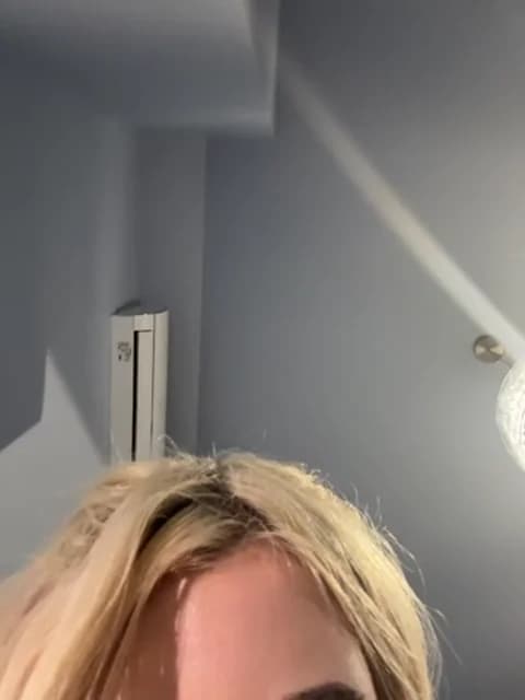 Saved: Steffi_Snowbunny Broadcast (January 11, 2026 23:30, 30min)