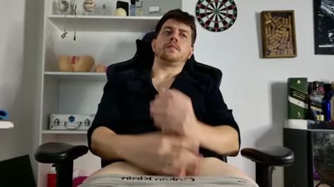 Saved: aaronlegend_ Broadcast (January 18, 2026 08:15, 61min)