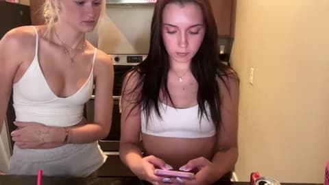 Saved: alyydanielle Broadcast (April 30, 2026 21:42, 31min)