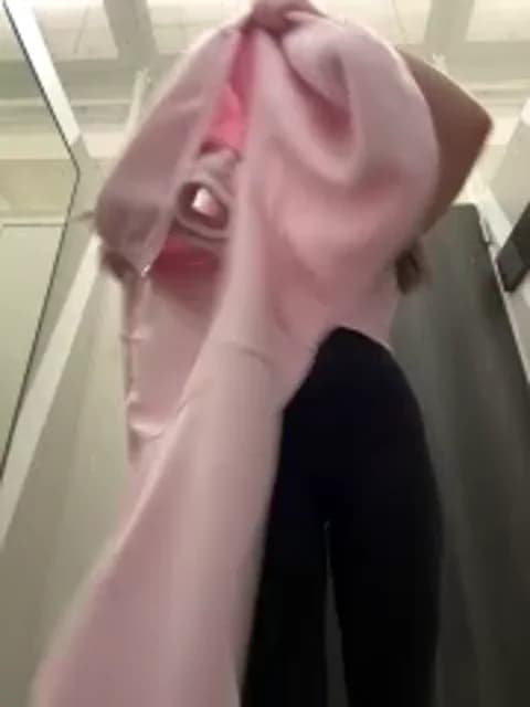 Saved: barbiehumpxxx Broadcast (March 28, 2026 22:59, 35min)