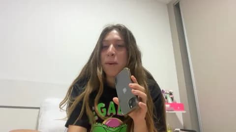 Saved: candyflypp Broadcast (March 26, 2026 04:15, 83min)