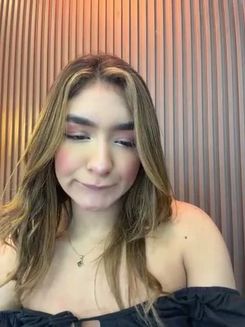 Saved: jenn_fit Broadcast (April 19, 2026 04:24, 31min)