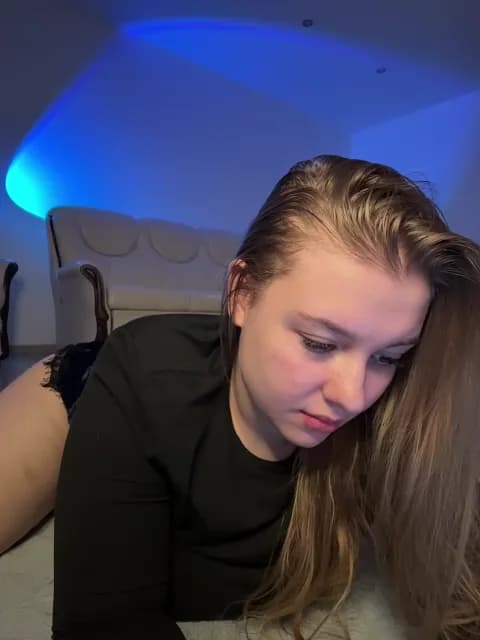 Saved: jucieLussie Broadcast (April 13, 2026 04:35, 73min)