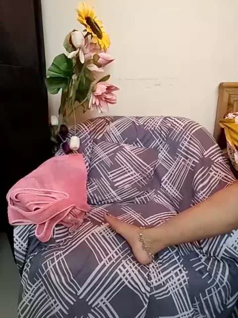 Saved: kaamuk_shweta Broadcast (March 19, 2026 09:52, 37min)