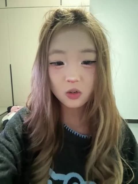 Saved: lelebaybay888 Broadcast (March 19, 2026 20:24, 31min)