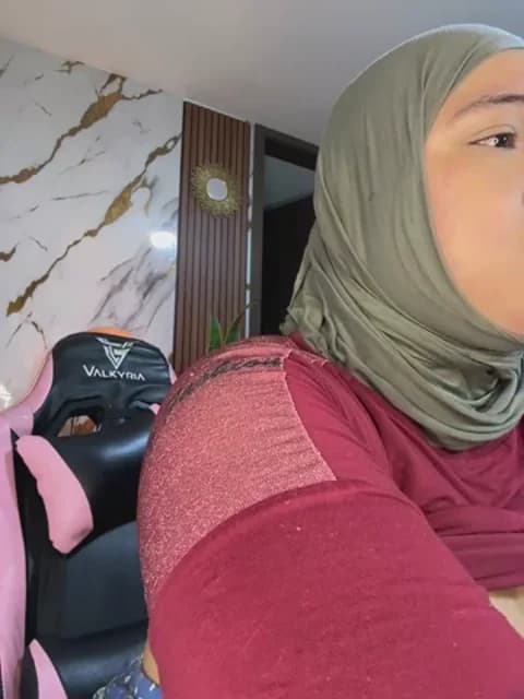 Saved: sweetmuslim01 Broadcast (May 4, 2026 02:48, 38min)